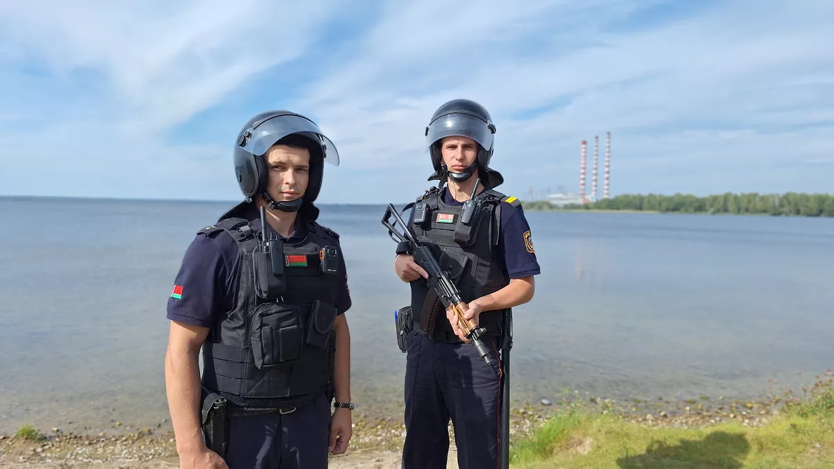 Наряд ГЗ Р.Бородич и С.Вайтёнок.jpg Наряд ГЗ Р.Бородич и С.Вайтёнок.jpg